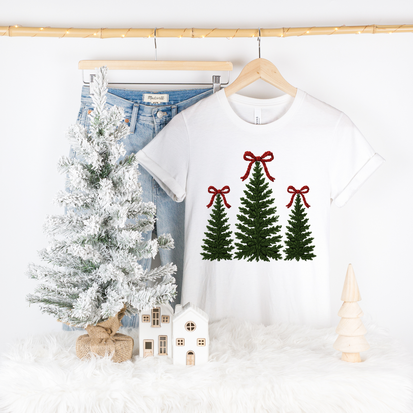 FAUX YARN CHRISTMAS TREE TEE