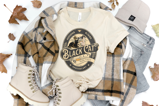 BLACK CAT APOTHECARY HALLOWEEN GRAPHIC TEE