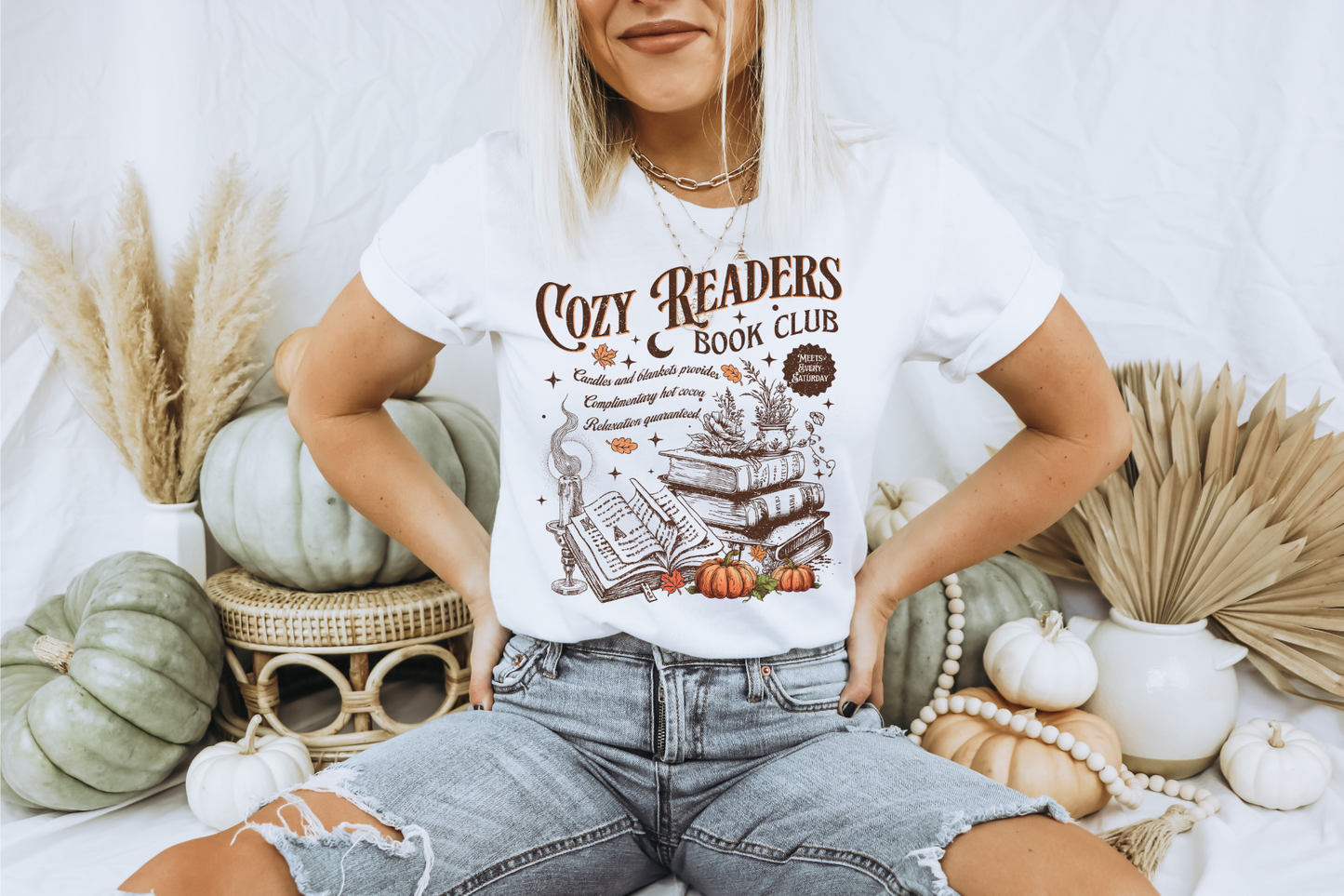 COZY READER FALL AUTUMN GRAPHIC TEE