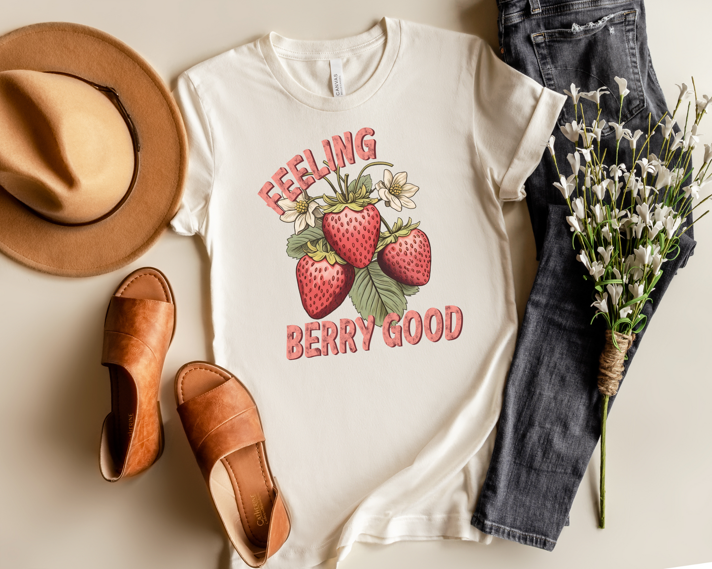FEELING BERRY GRAPHIC TEE