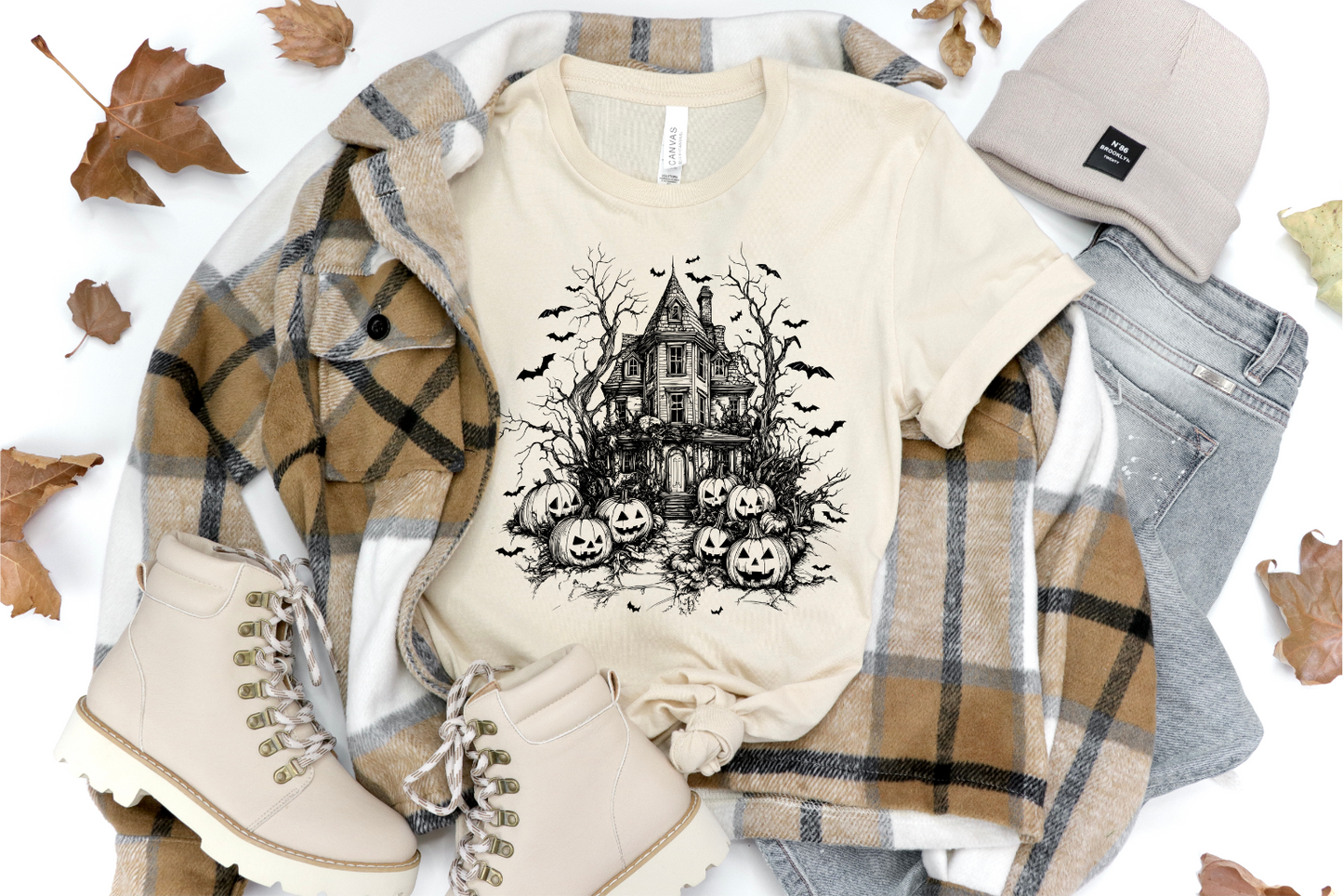 HALLOWEEN HOUSE GRAPHIC TEE