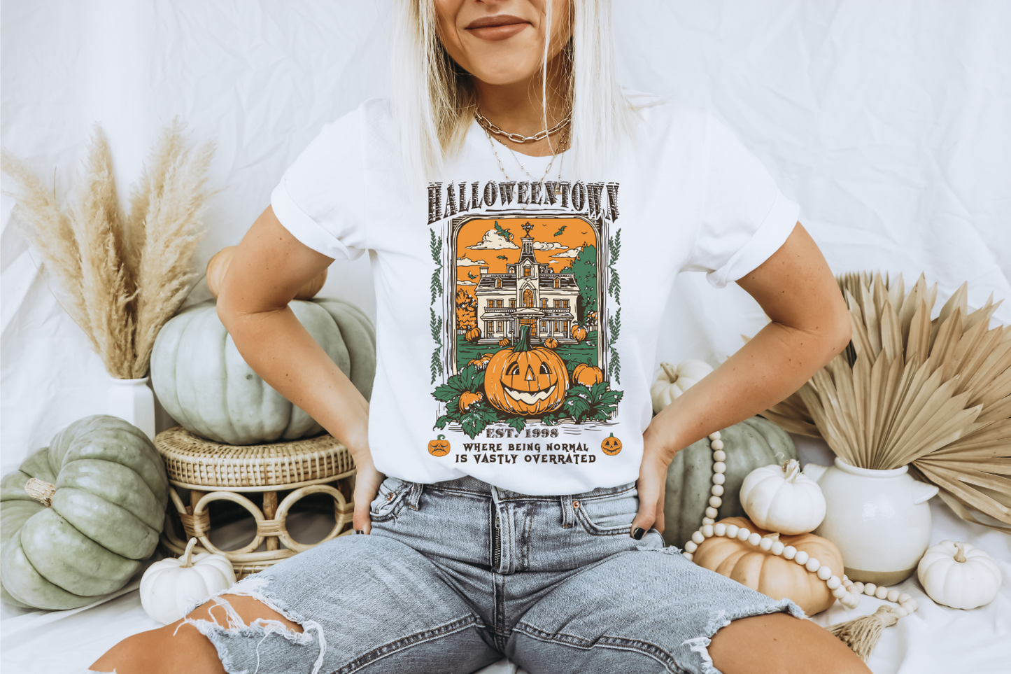 HALLOWEENTOWN FALL GRAPHIC TEE