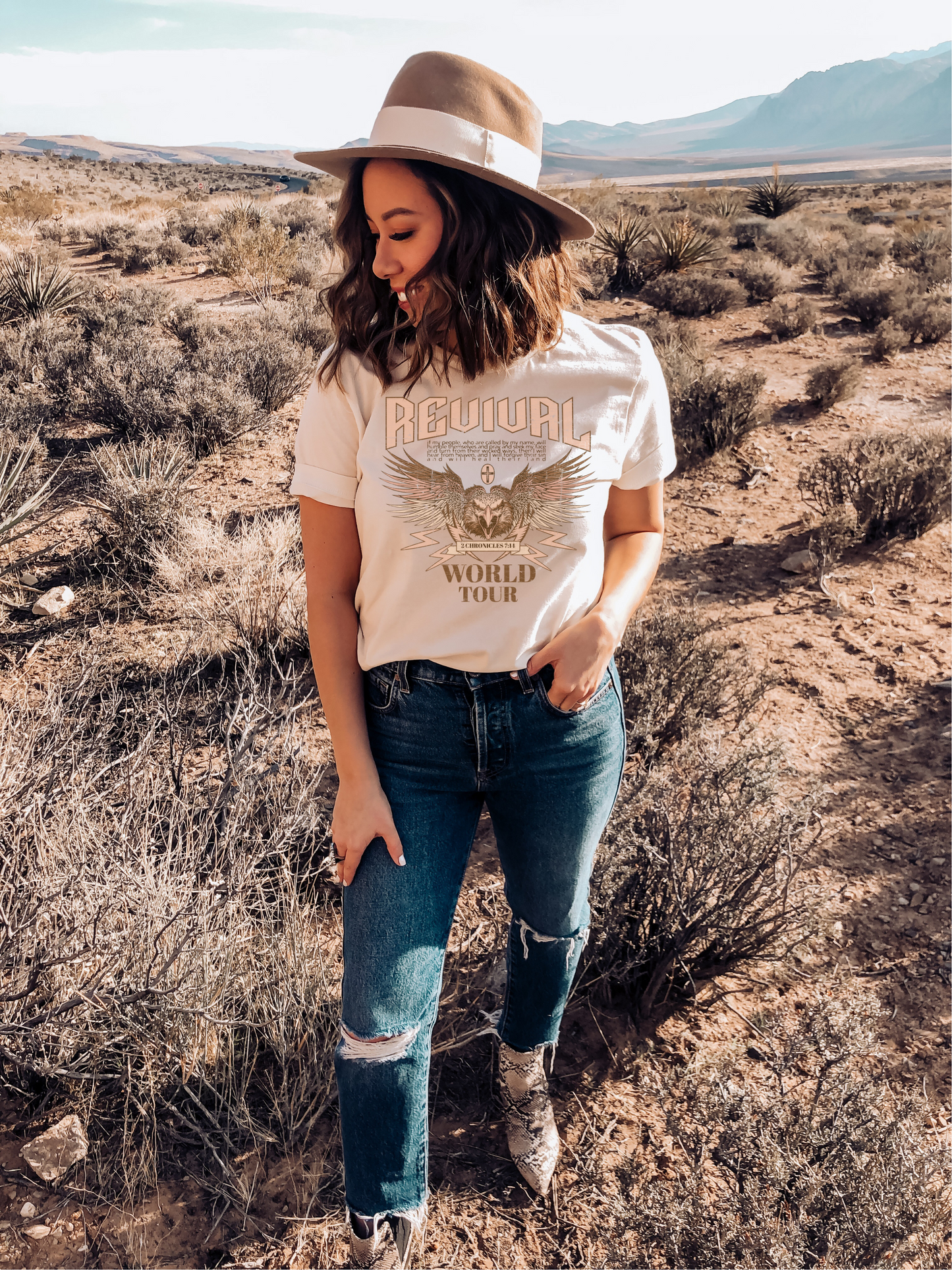 REVIVAL VINTAGE GRAPHIC TEE
