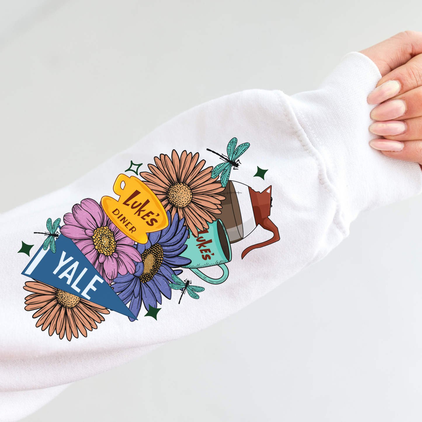 GILMORE GIRLS CREWNECK SWEATSHIRT WITH MATCHING SLEEVE PRINT