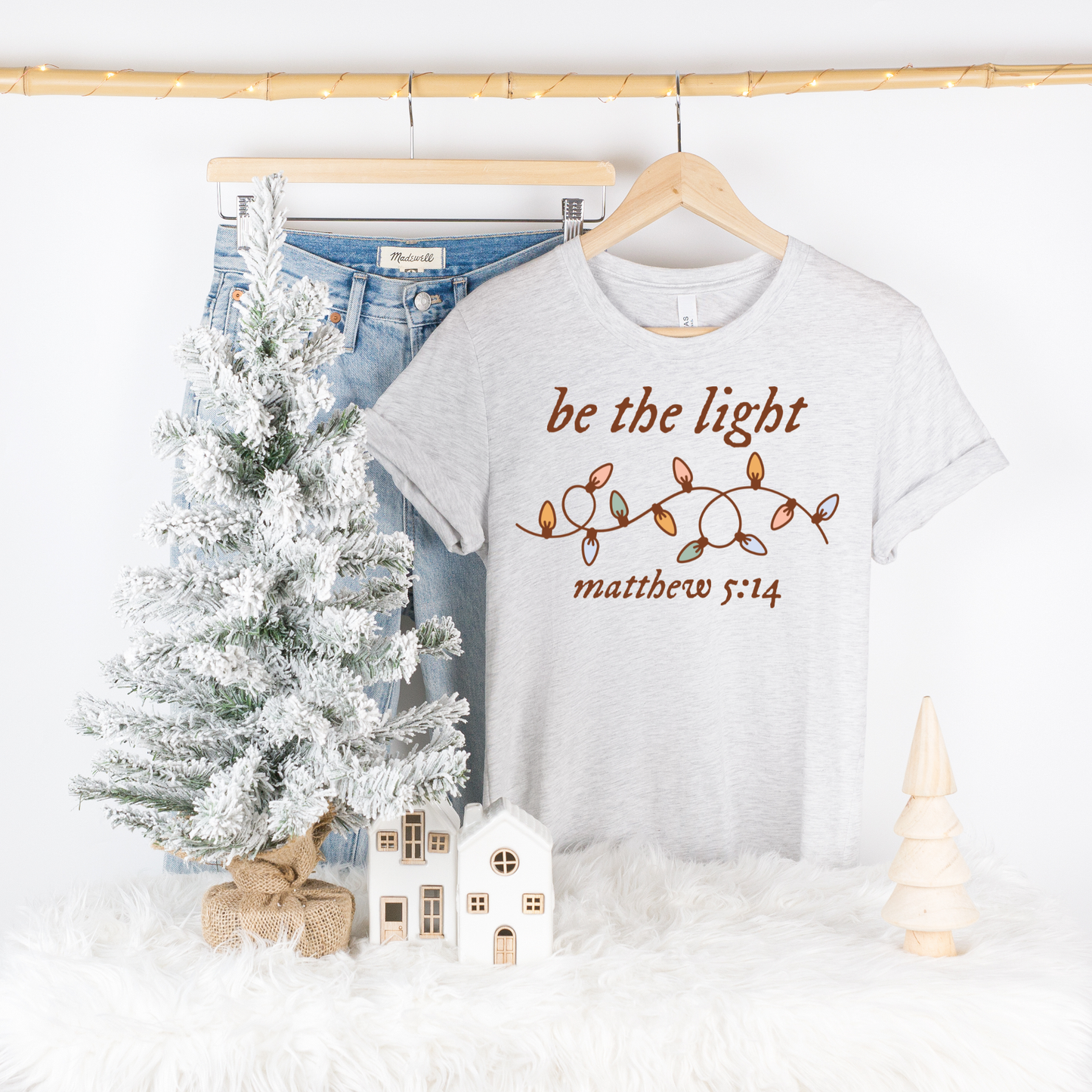BE THE LIGHT MATTHEW 5:14 CHRISTIAN CHRISTMAS TEE