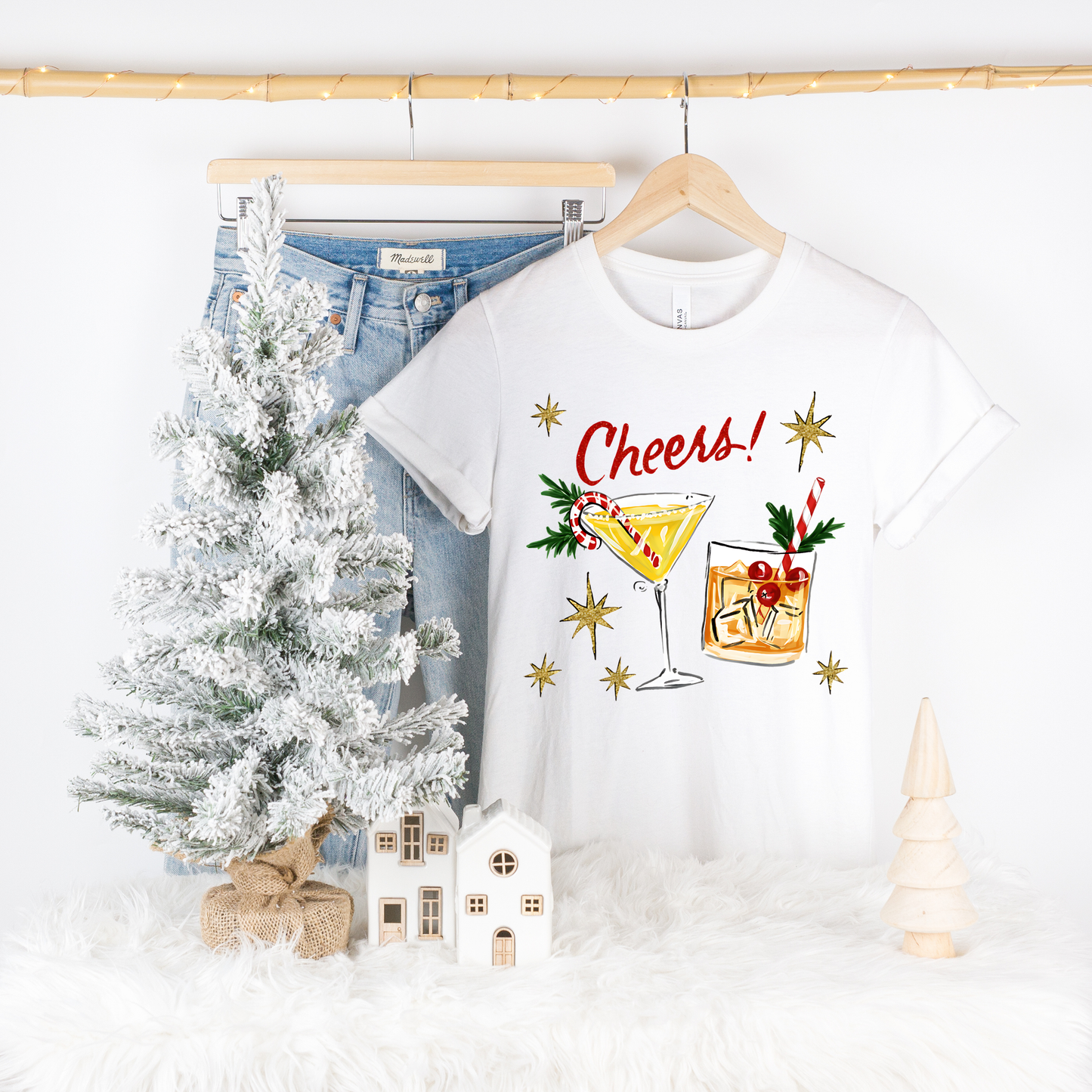 CHEERS HOLIDAY GRAPHIC TEE