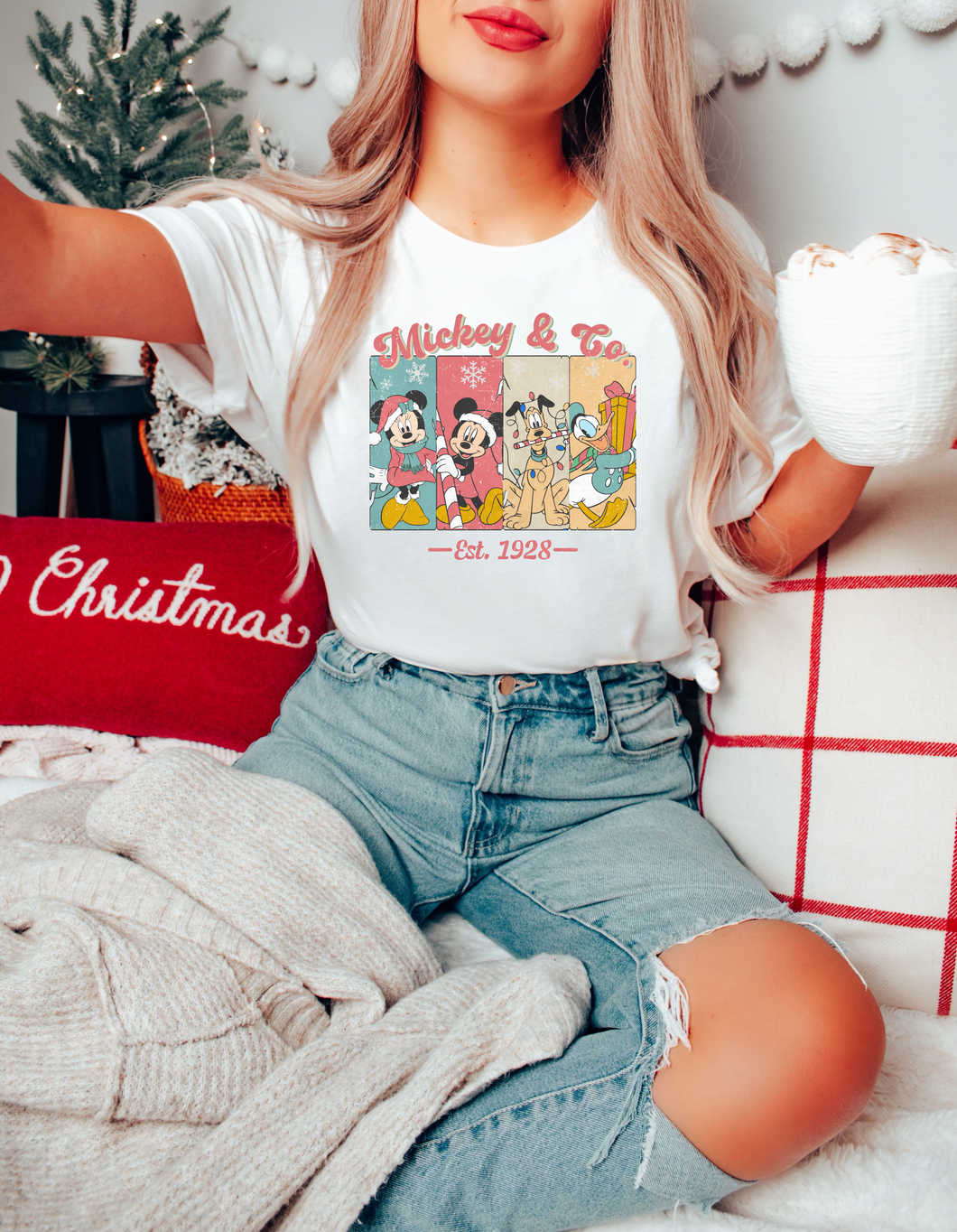 MICKEY + CO. VINTAGE GRAPHIC TEE
