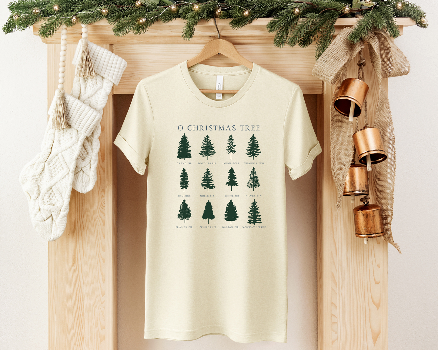 O CHRISTMAS TREE GRAPHIC TEE