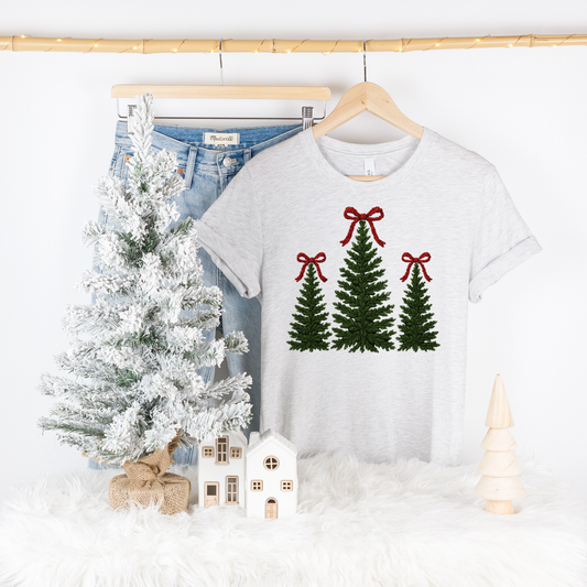 FAUX YARN CHRISTMAS TREE TEE