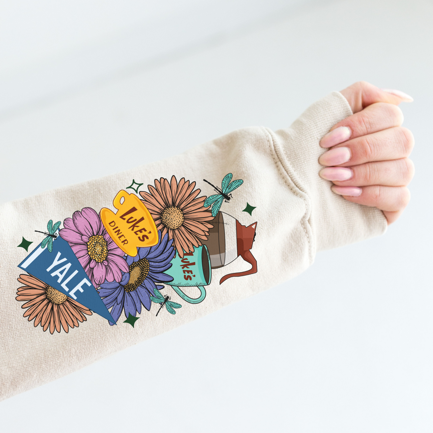 GILMORE GIRLS CREWNECK SWEATSHIRT WITH MATCHING SLEEVE PRINT