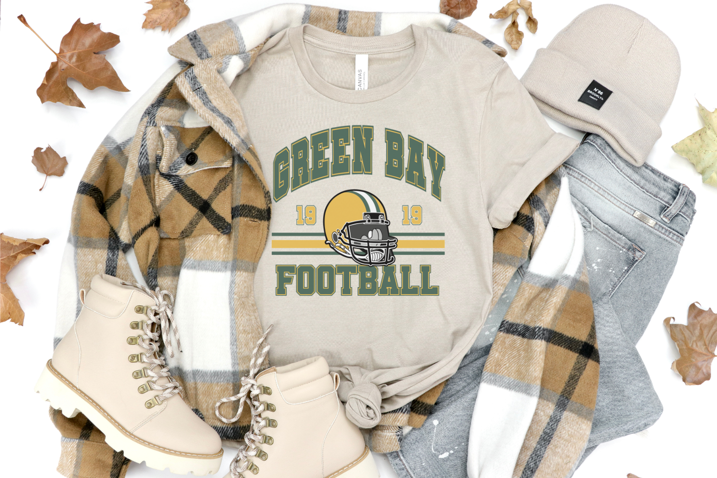 GREEN BAY WISCONSIN FOOTBALL RETRO GRAPHIC TEE