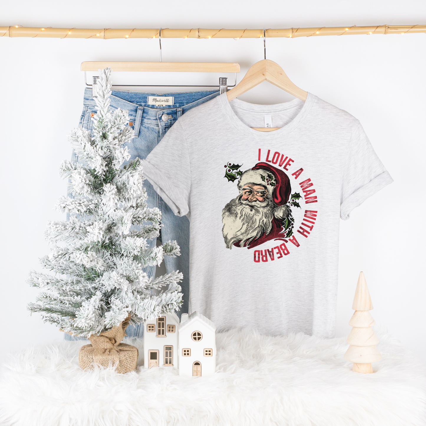 I LOVE A MAN WITH A BEARD SANTA GRAPHIC TEE