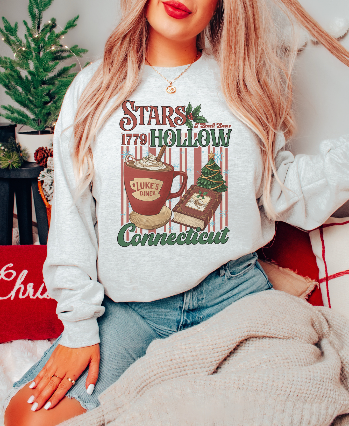STARS HOLLOW GILMORE GIRLS CHRISTMAS CREWNECK SWEATSHIRT