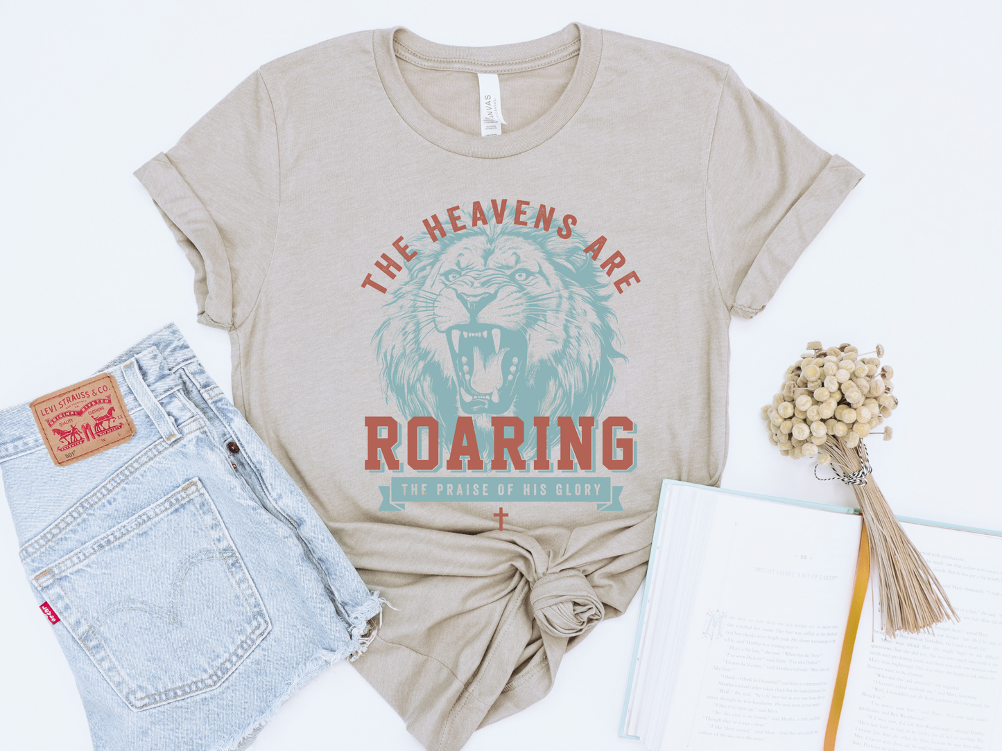 THE HEAVENS ARE ROARING GRAPHIC TEE