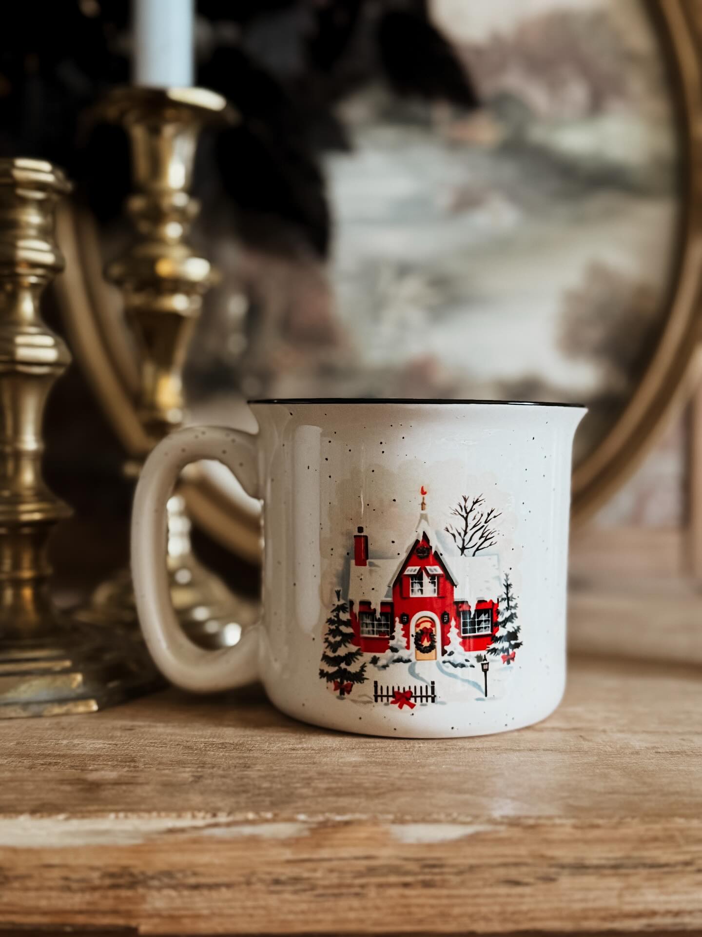 LITTLE RED CHRISTMAS HOUSE